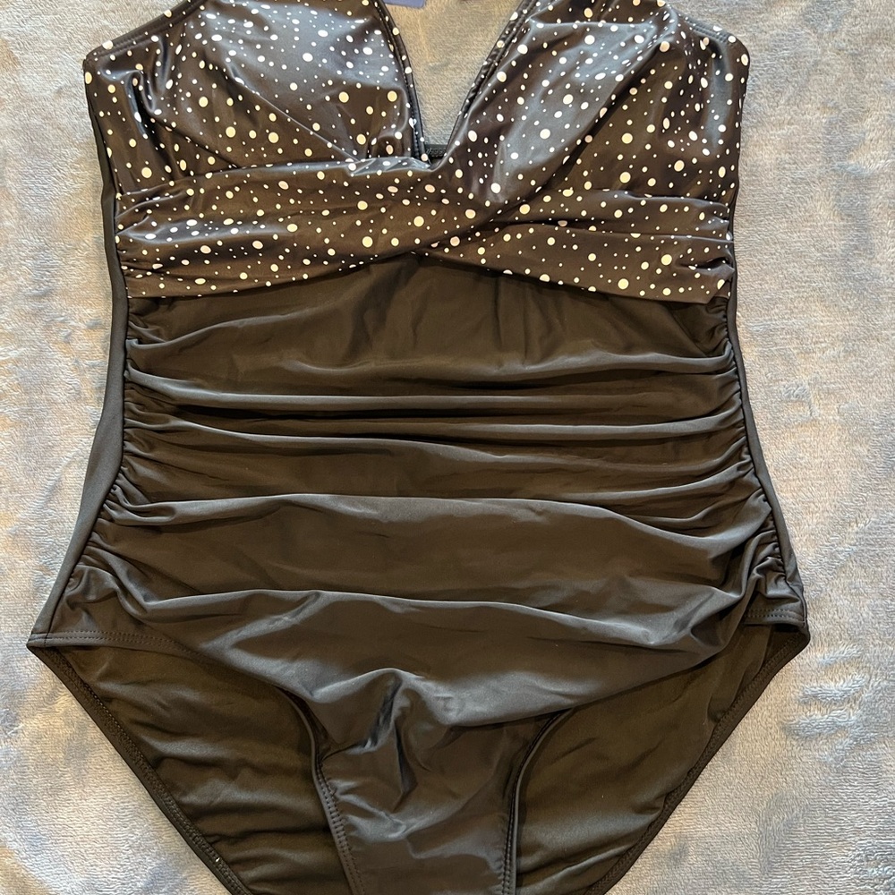 Cocopear SWTMWEAR Elegant Black and White Women's One Piece Swimsuit XL new